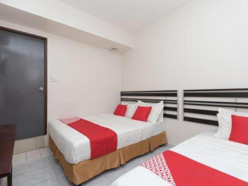 Oyo 44100 Hotel Casavilla Petaling Jaya Zewnętrze zdjęcie