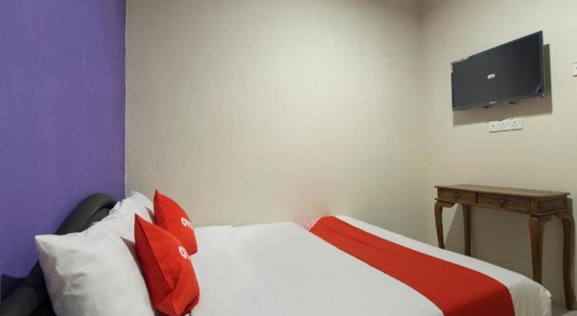 Oyo 44100 Hotel Casavilla Petaling Jaya Zewnętrze zdjęcie
