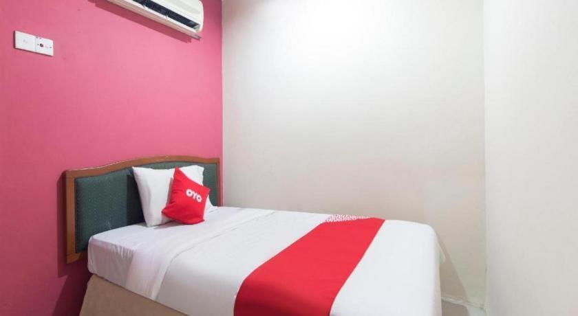 Oyo 44100 Hotel Casavilla Petaling Jaya Zewnętrze zdjęcie