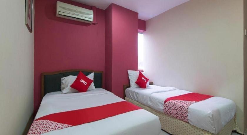 Oyo 44100 Hotel Casavilla Petaling Jaya Zewnętrze zdjęcie